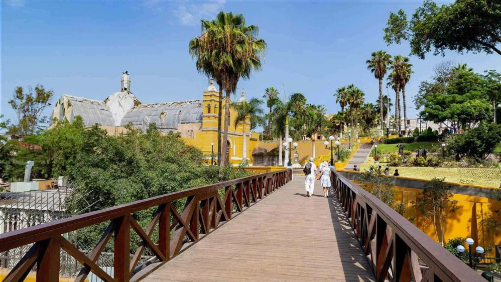 Imagen de Lima: Capital Gastronómica y Tesoro Virreinal