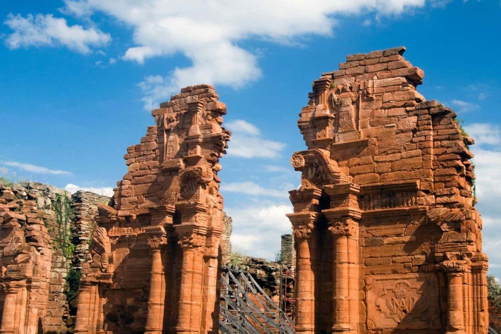 Imagen de Minas de Wanda + Ruinas de San Ignacio