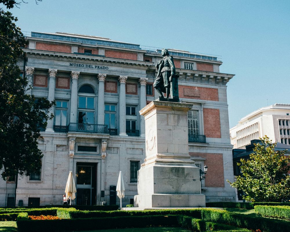 Imagen de Tour Guiado al Museo del Prado y Palacio Real de Madrid servicio compartido