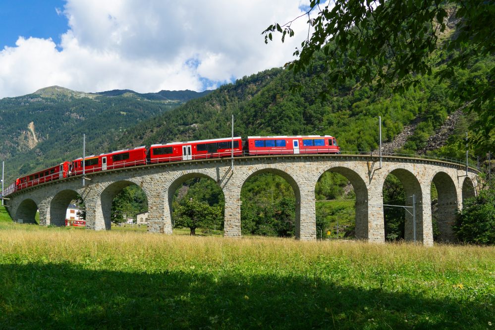 Imagen de Tour Bernina en servicio regular