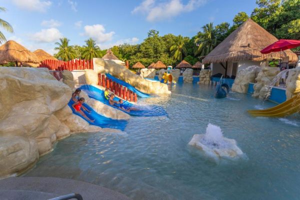 Playa del Carmen todo incluido en Sandos Caracol Nature & Waterpark + 2 niños gratis