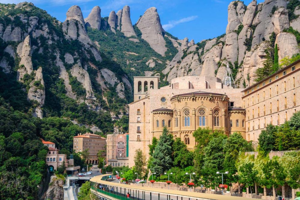 Imagen de Excursión a Montserrat por la Tarde con Tren Cremallera