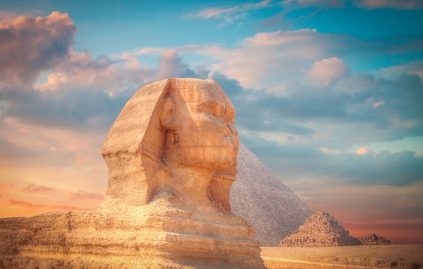 Eclipse en El Cairo con crucero por el Nilo (Asuán - Luxor) - Agosto 2027
