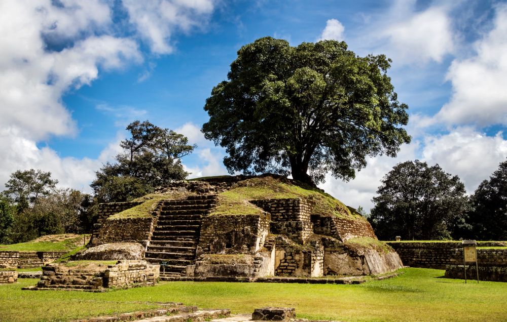imagen de Visita al Sitio Arqueológico de Iximché