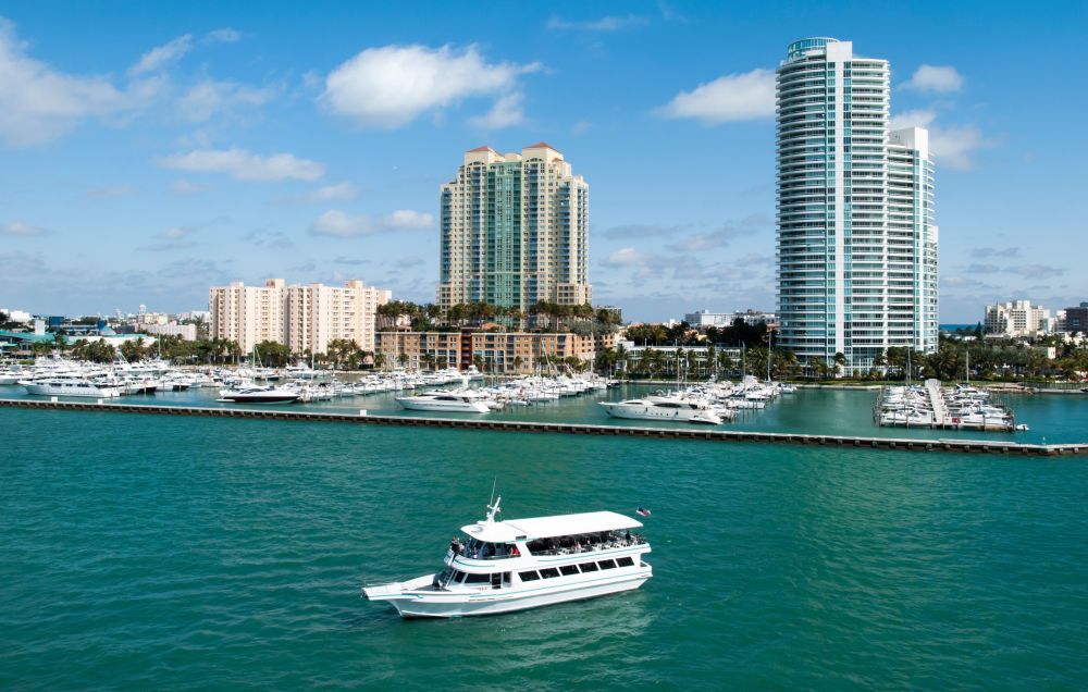 imagen de City tour por Miami y paseo en barco por la bahía de Miami