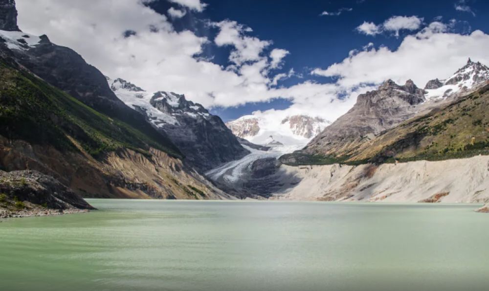 imagen de Excursión por el glaciar Calluqueo