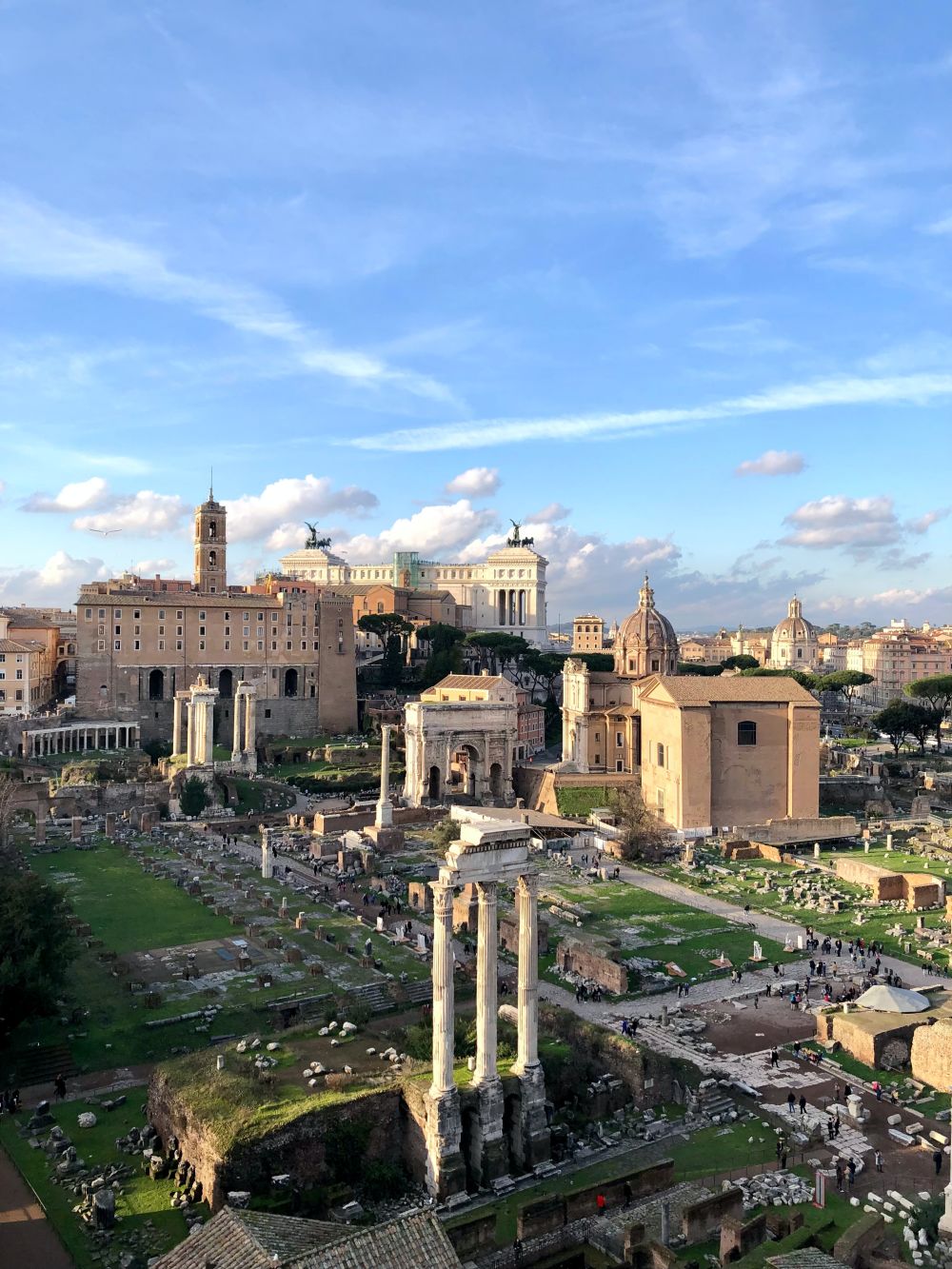imagen de Coliseo, Foros Romanos y Monte Palatino en Grupo Reducido Sin Recogida por el Hotel