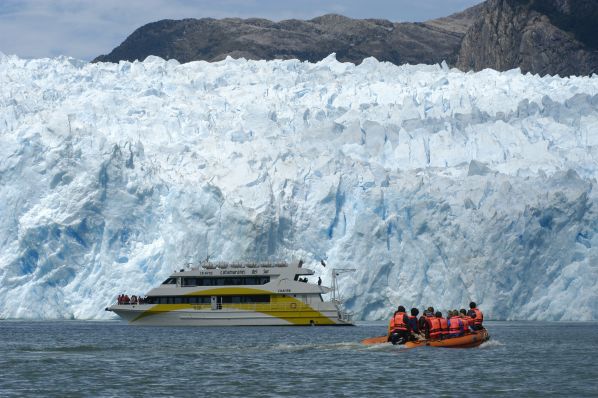 Programa Classic: Laguna San Rafael, Aikén del Sur y  Aguas Calientes de Ensenada Pérez