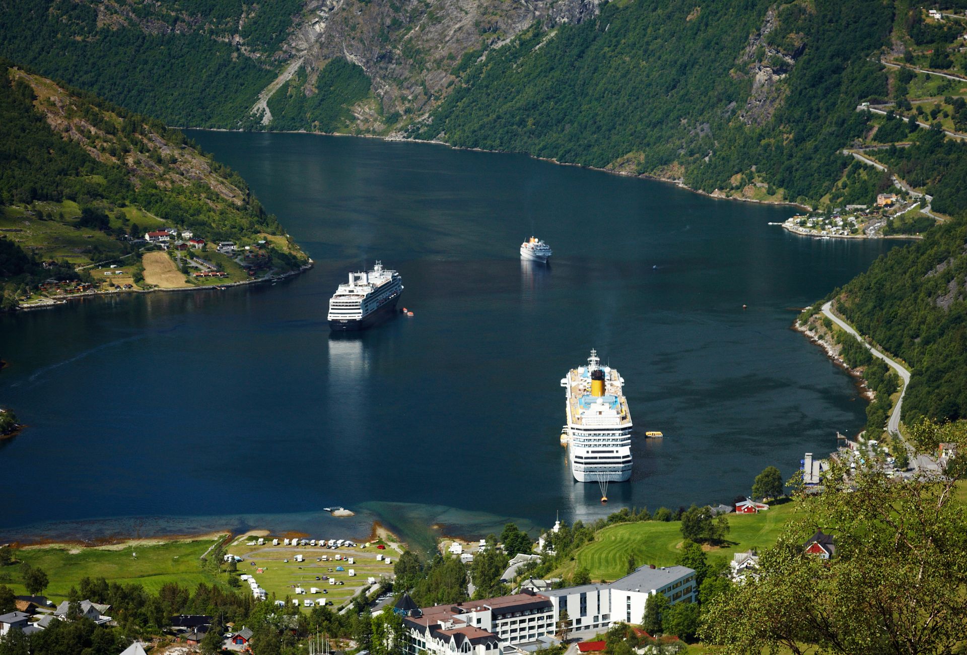 Crucero por el fiordo Geiranger