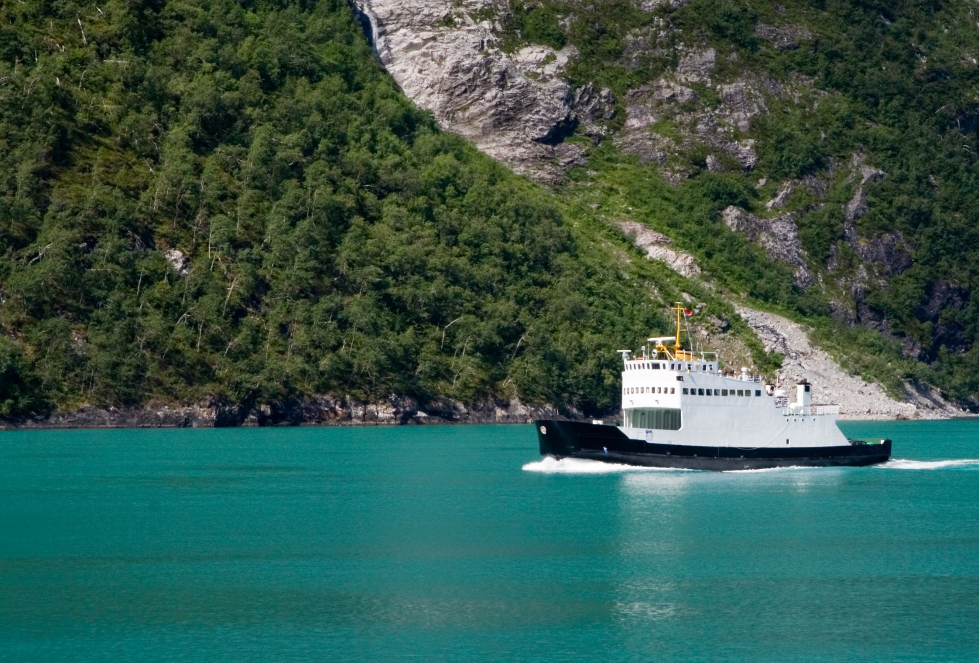 Excursión al Fiordo de Geiranger y Glaciar Briksdal