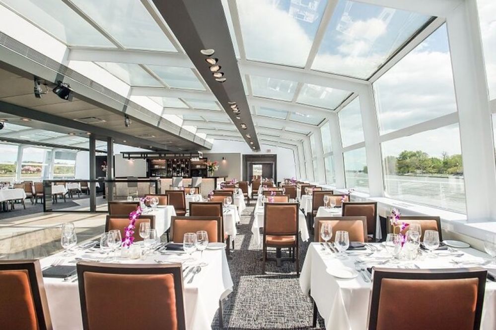 imagen de Cena en Crucero Odyssey